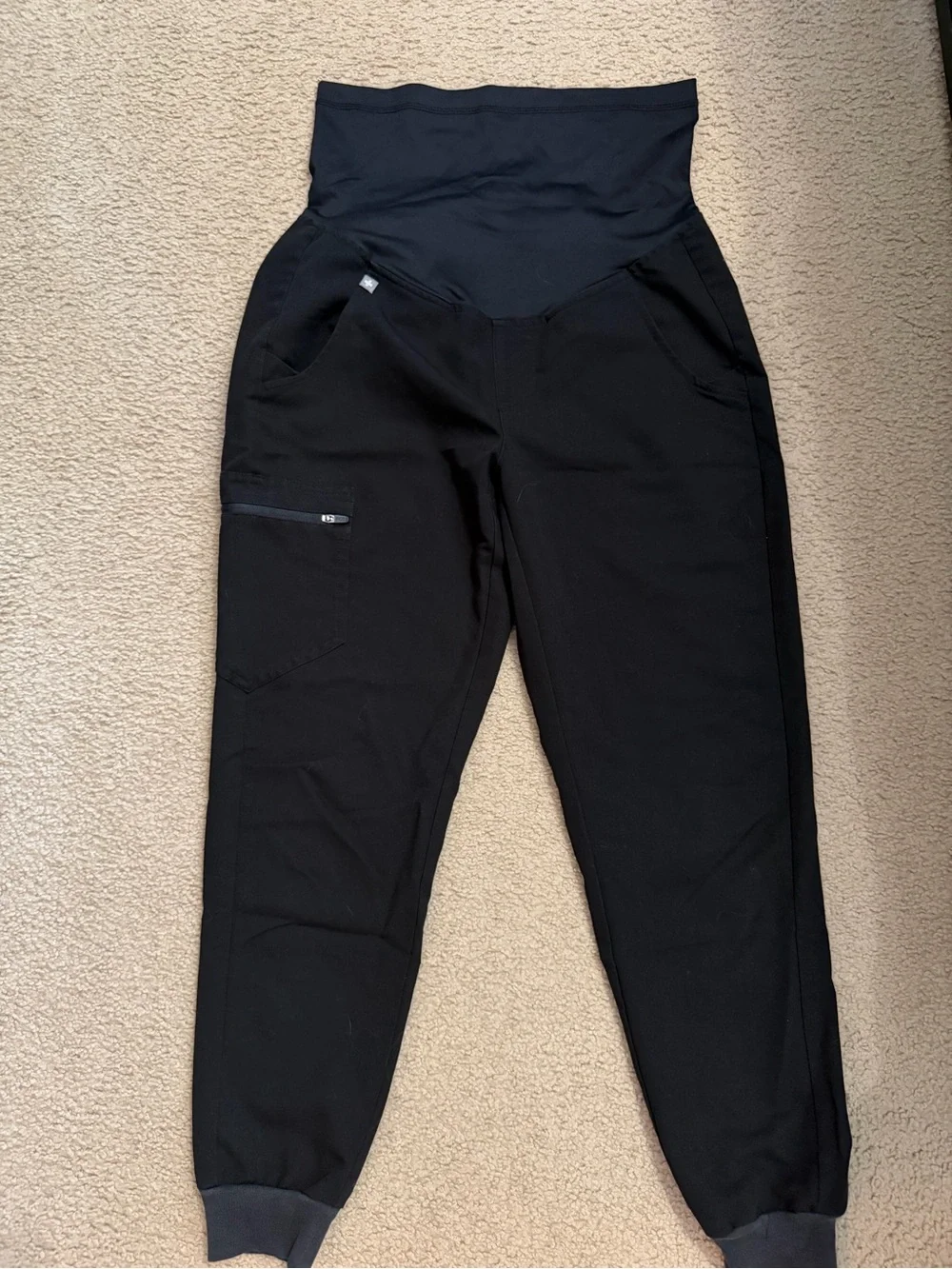 FIGS Maternity Pants